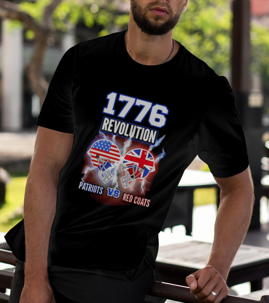 1776 Revolution Patriots Vs Red Coats American Flag British Flag Helmets Clash T-Shirt