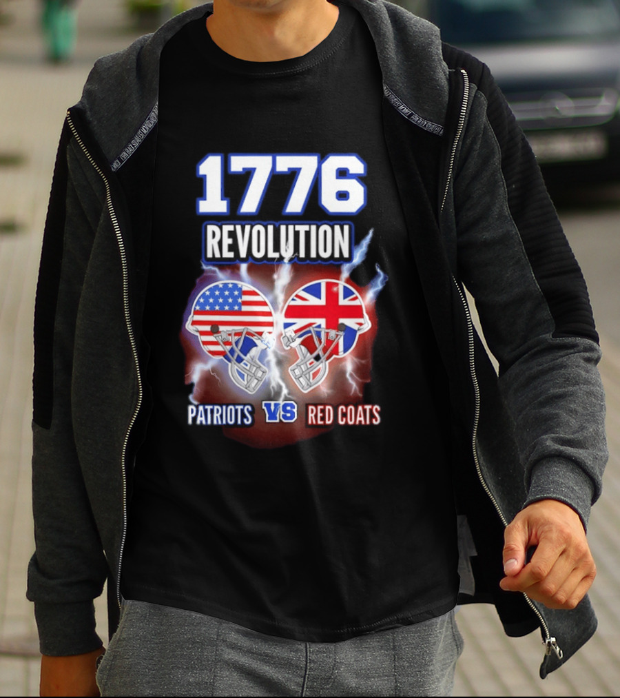 1776 Revolution Patriots Vs Red Coats American Flag British Flag Helmets Clash T-Shirt