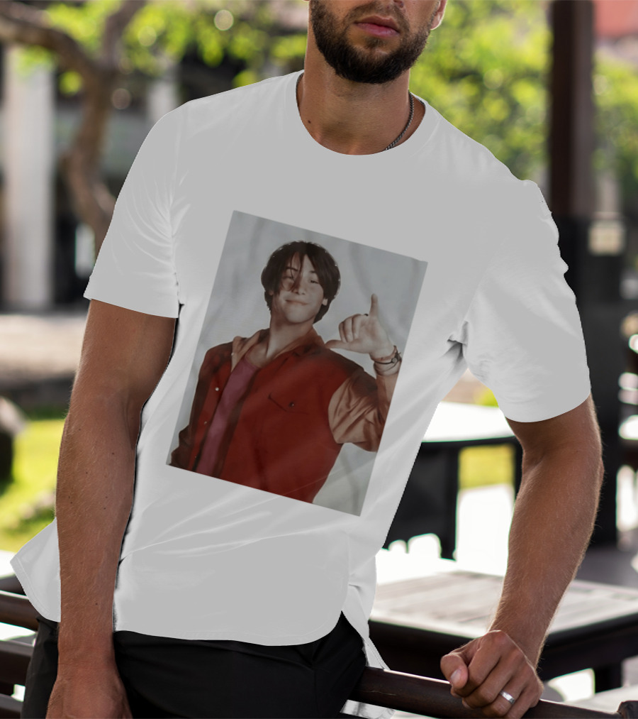 Keanu Reeves Hang Loose 90s Vintage Style Nostalgia Iconic Gesture T-Shirt