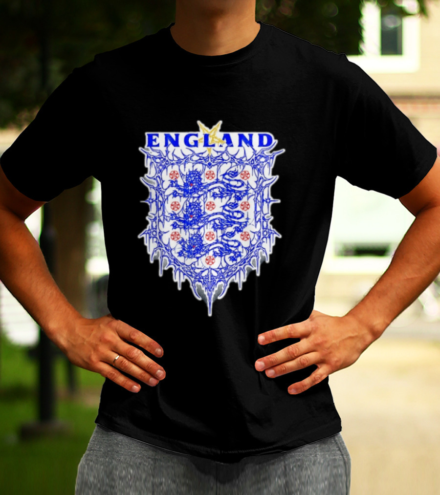 England Metal Crest Three Lions Emblem With Gothic Motif T-Shirt