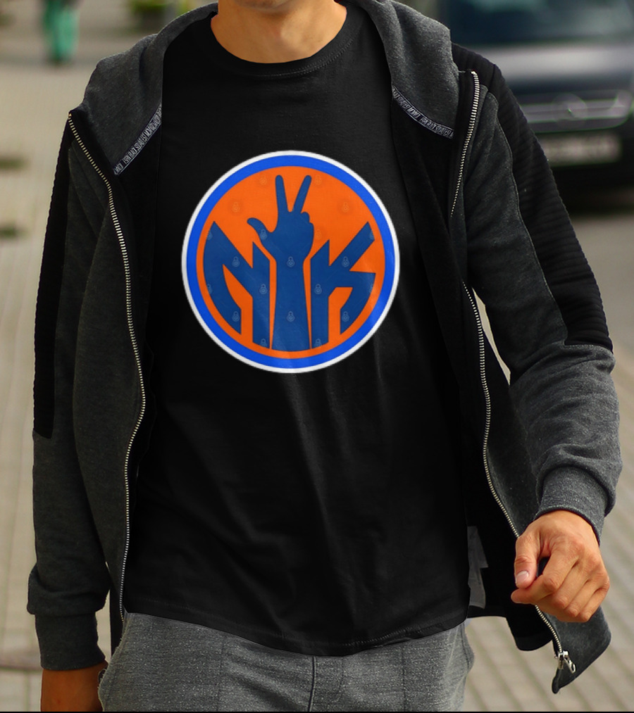 New York Knicks NK Hand Sign Peace Gesture NBA Fan T-Shirt