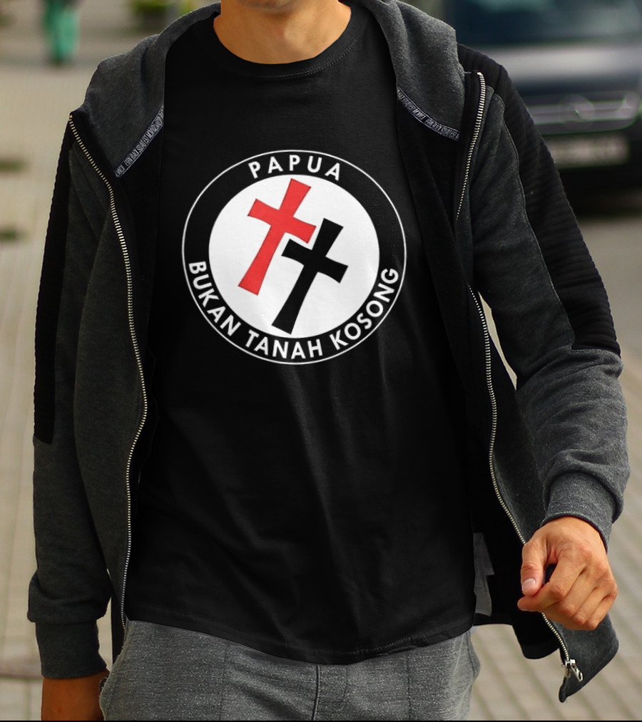 Papua Bukan Tanah Kosong Jaga Tanah Jaga Hutan Cross Symbol Two Sided T-Shirt