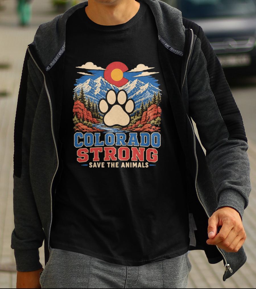 Colorado Strong Paw Print Save The Animals Mountain Sunset Landscape T-Shirt