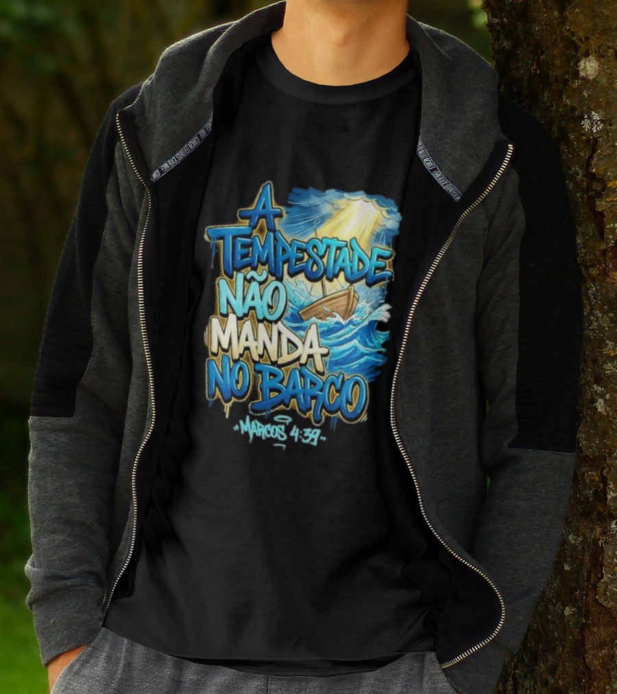 A Tempestade Não Manda No Barco Marcos 4 39 Ocean Light Boat T-Shirt
