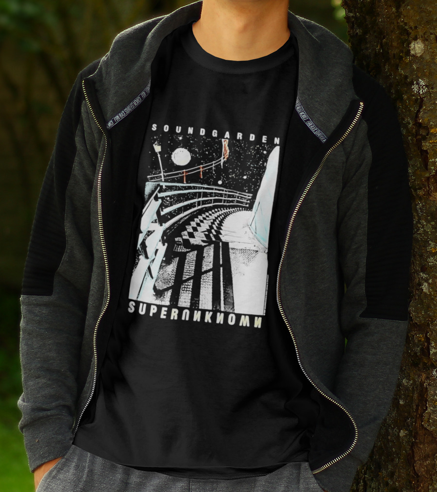 Soundgarden Superunknown Album Art Pathway Scene T-Shirt