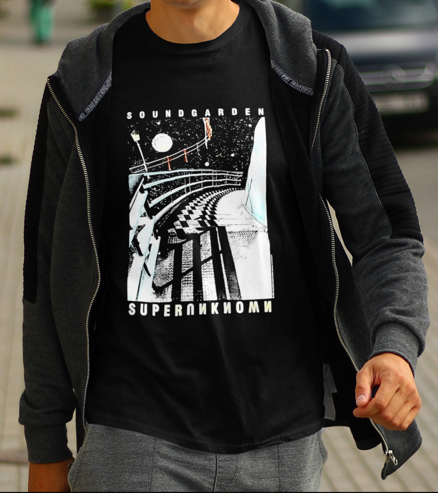 Soundgarden Superunknown Album Art Pathway Scene T-Shirt