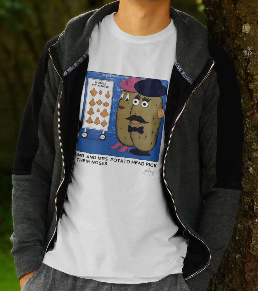 Mobile Pic A Nose Mr And Mrs Potato Head Pick Their Noses T-Shirt