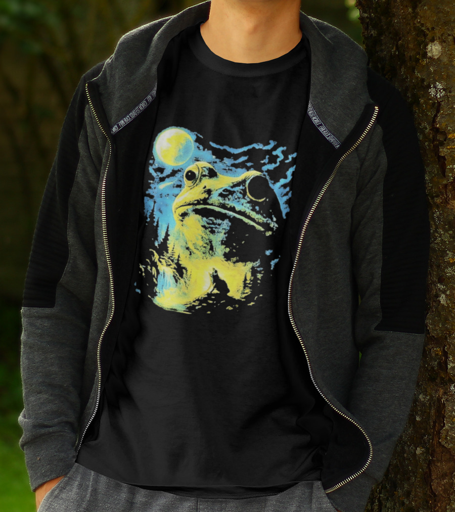 Howling Wolf Frog Moon Night Scene Surreal Fantasy T-Shirt