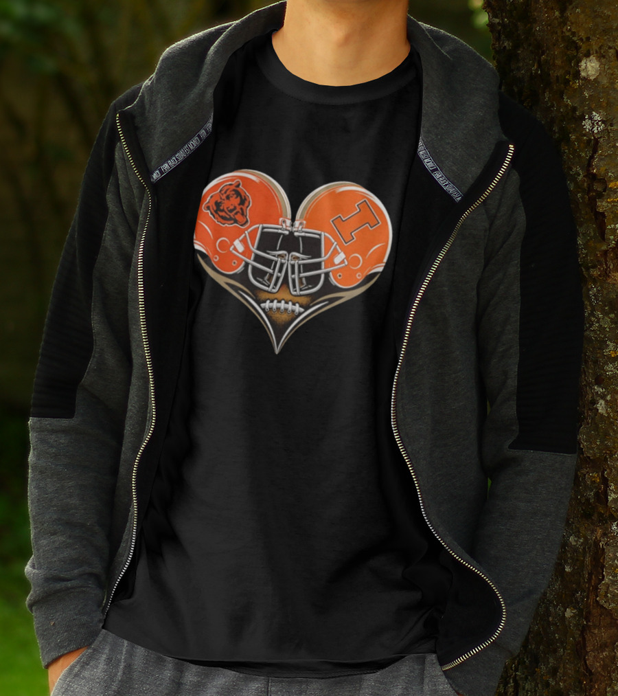 Chicago Bears And Illinois Fighting Illini Helmet Heart T-Shirt