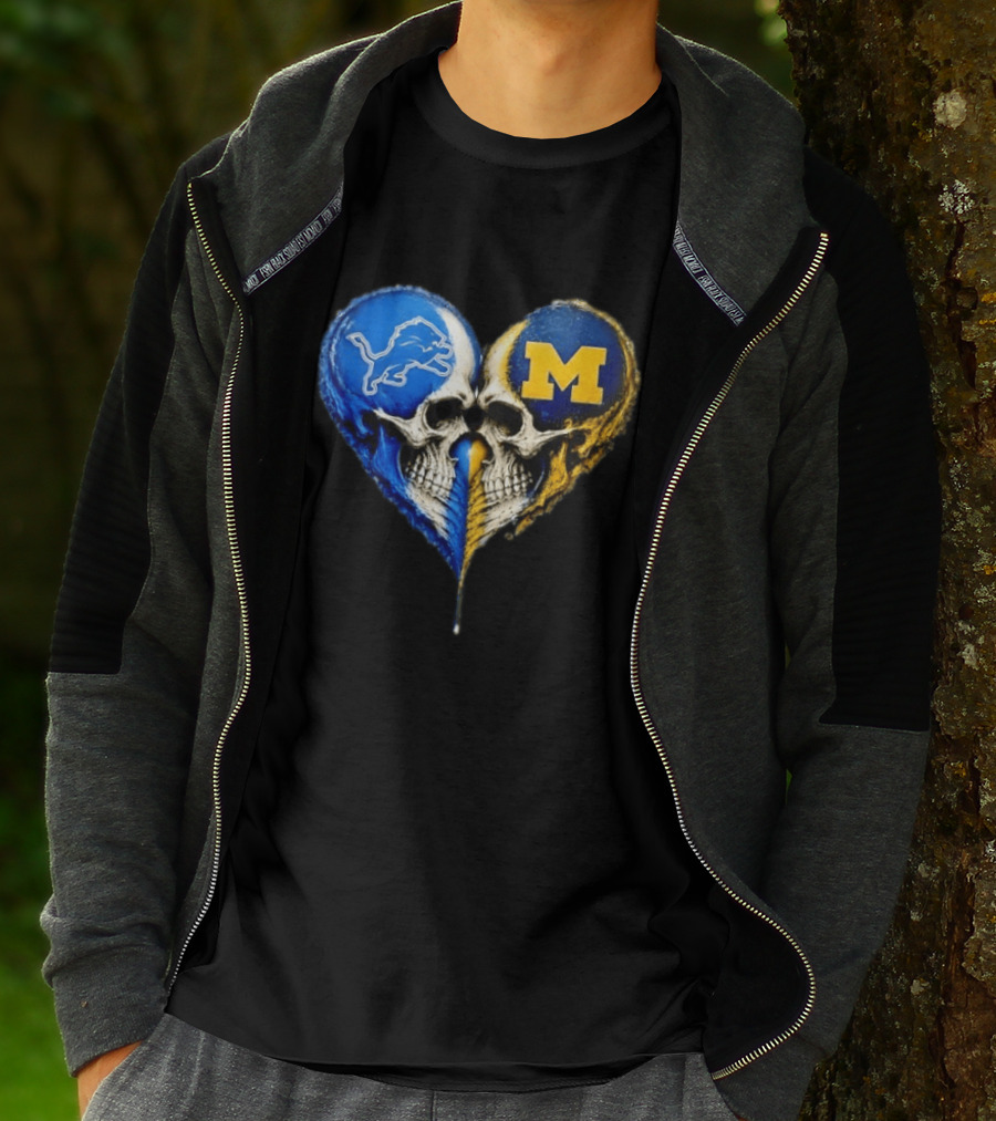 Detroit Lions And Michigan Wolverines Heart Skulls T-Shirt