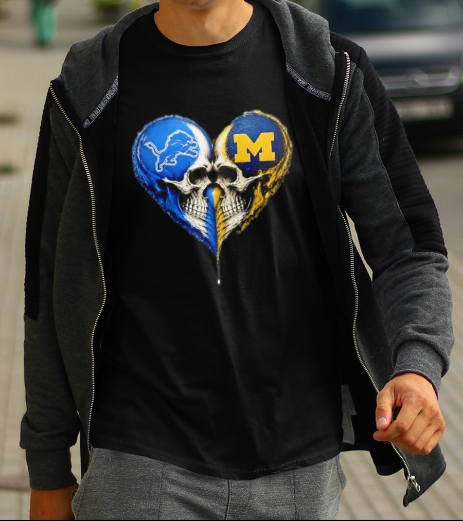 Detroit Lions And Michigan Wolverines Heart Skulls T-Shirt