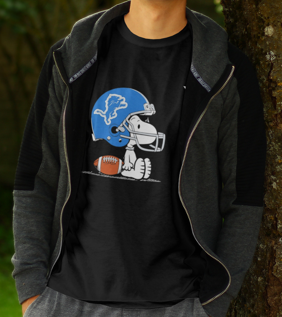Snoopy Detroit Lions Football Helmet Collaboration NFL Peanuts T-Shirt