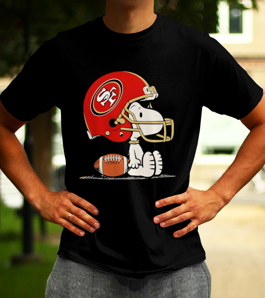 Snoopy San Francisco 49ers Football Helmet Peanuts NFL Collaboration T-Shirt