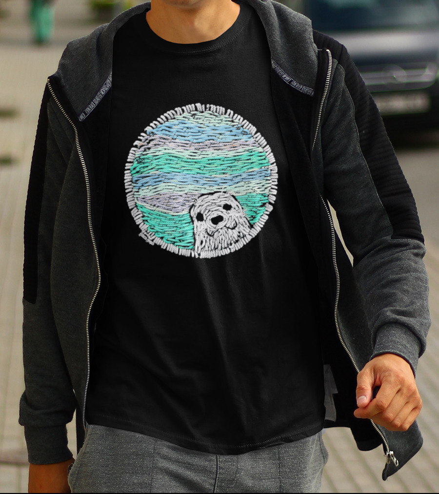 Woven Yarn Seal Ocean Colors Embroidery T-Shirt
