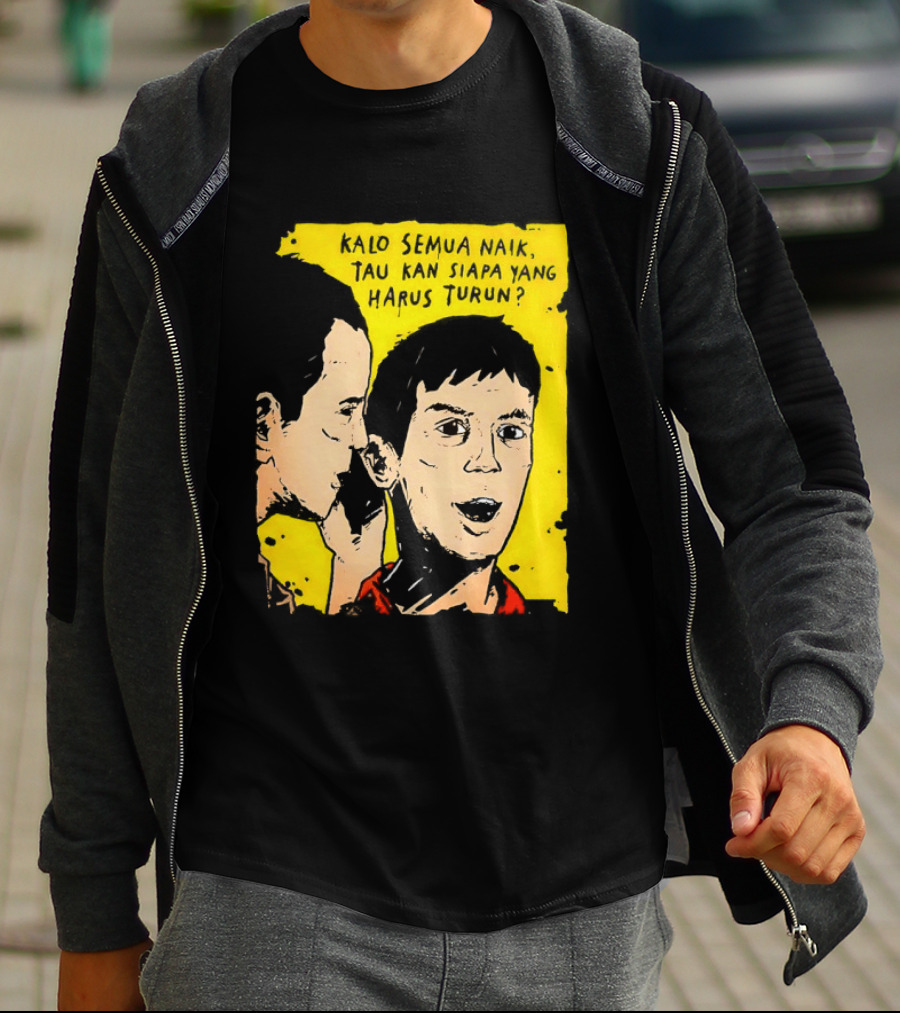 Kalo Semua Naik Tau Kan Siapa Yang Harus Turun Yellow Background Portrait Duo T-Shirt