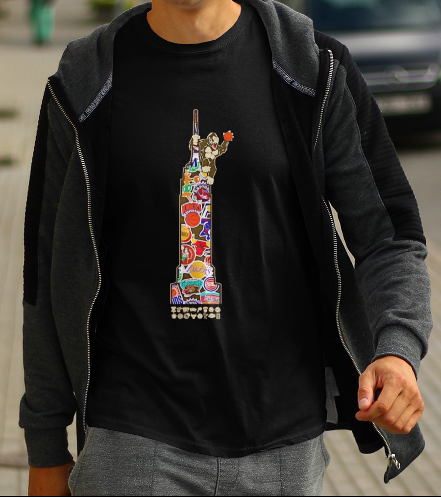 New York Knicks King K Basketball Team Logos Tower T-Shirt