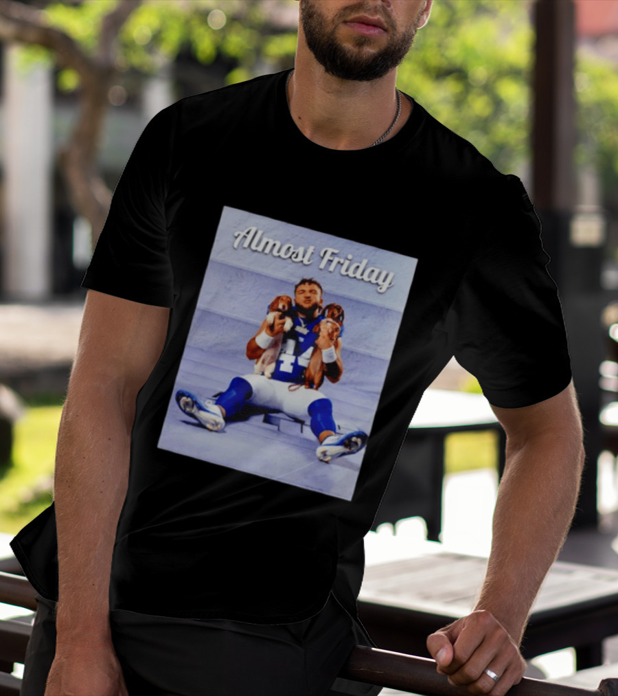 Almost Friday New York Giants 44 Football Player With Dogs T-Shirt