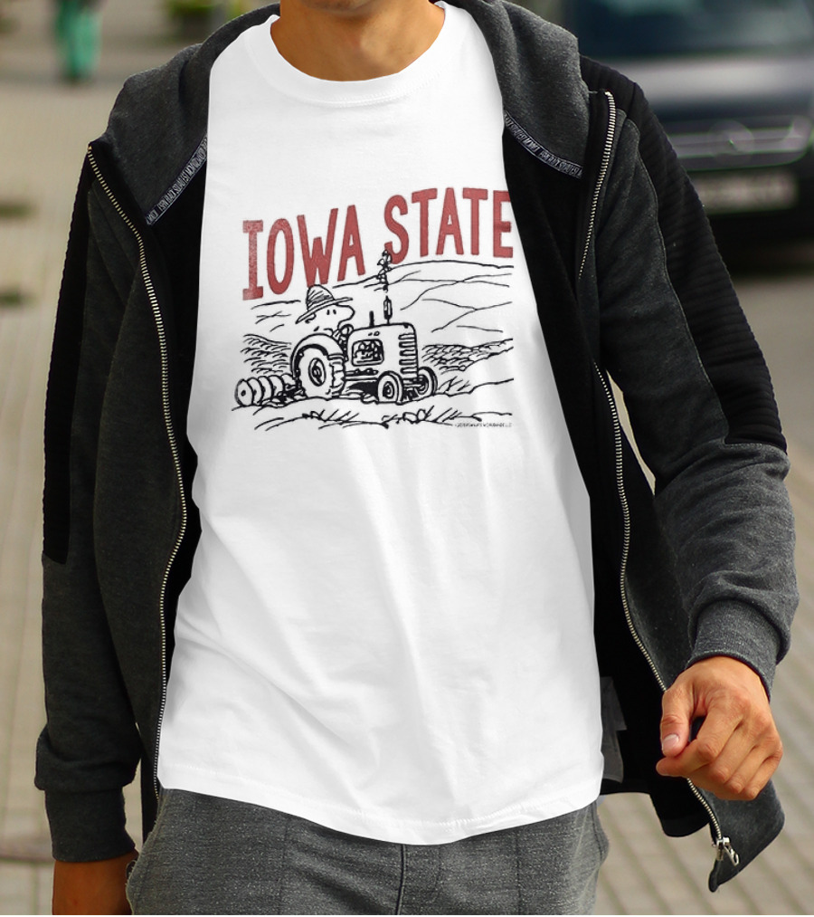 Iowa State Cyclones Peanuts Woodstock Tractor Scene T-Shirt