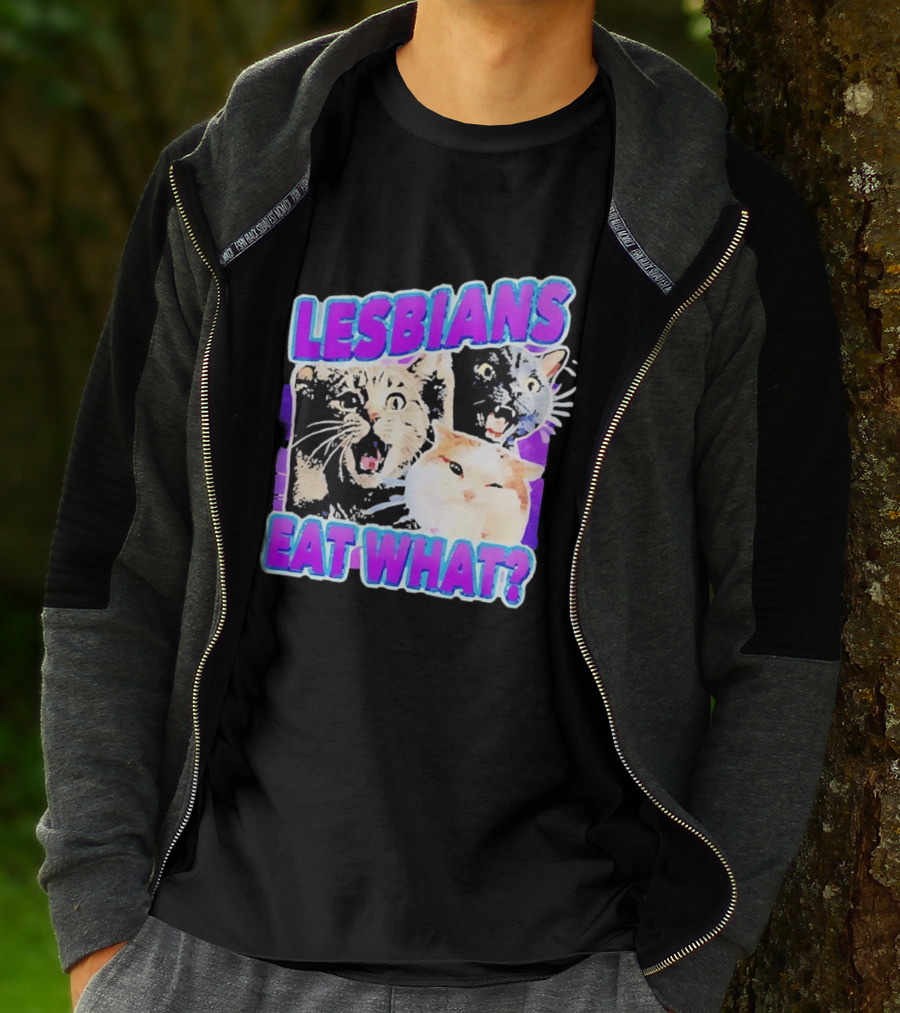 Lesbians Eat What Cat Meme Lesbian Pride Retro Cats T-Shirt
