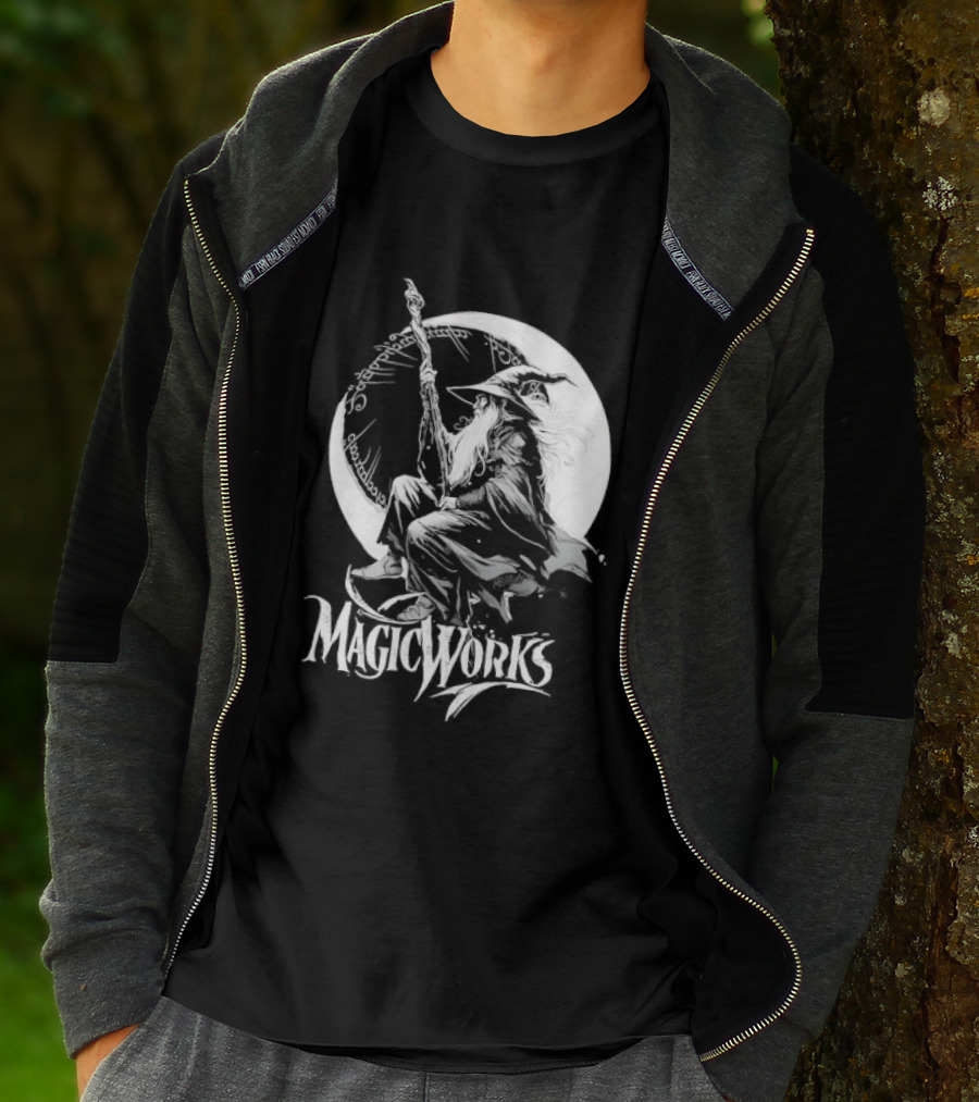 Gandalf Magic Works Lord Of The Rings Wizard Silhouette Moon T-Shirt