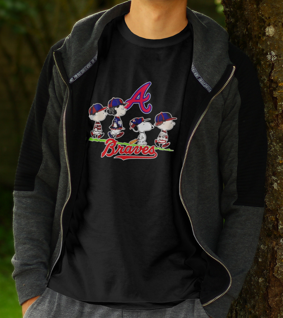 Atlanta Braves Peanuts Characters Walking With Baseball Caps T-Shirt