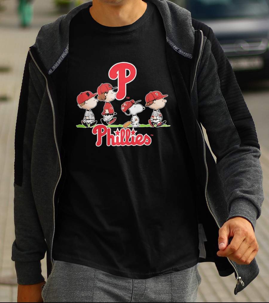 Peanuts Characters Phillies Baseball Team Snoopy Charlie Brown Linus Lucy T-Shirt