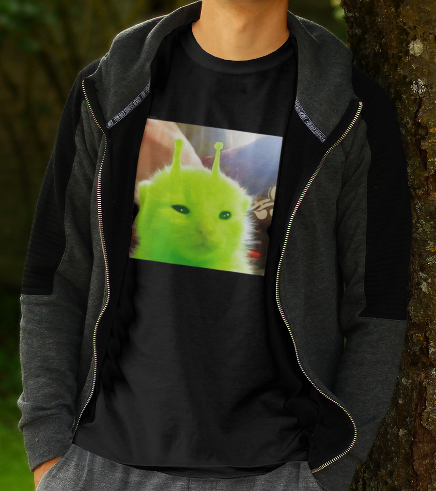 Gleep Alien Kitty Green Cat Antennae Fluffy Feline Fantasy T-Shirt
