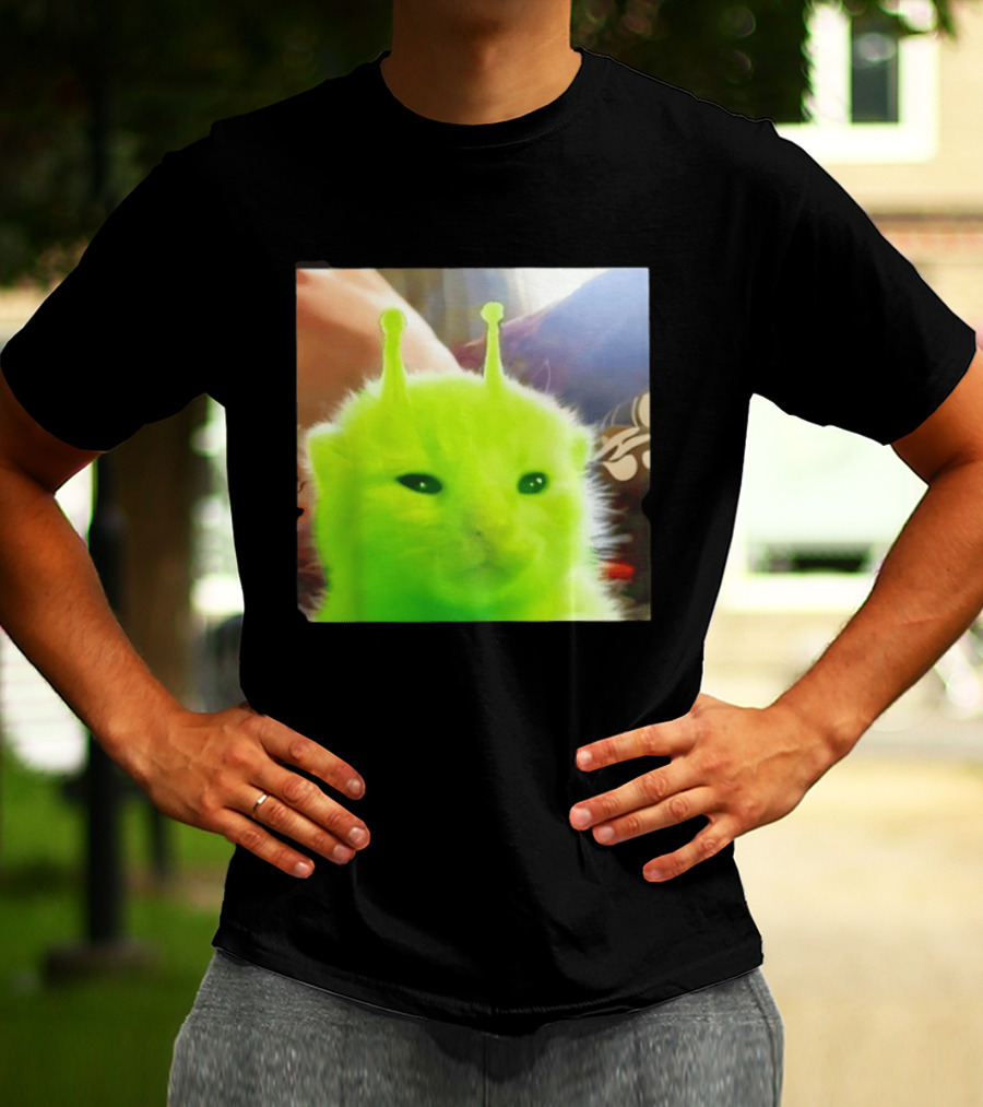 Gleep Alien Kitty Green Cat Antennae Fluffy Feline Fantasy T-Shirt