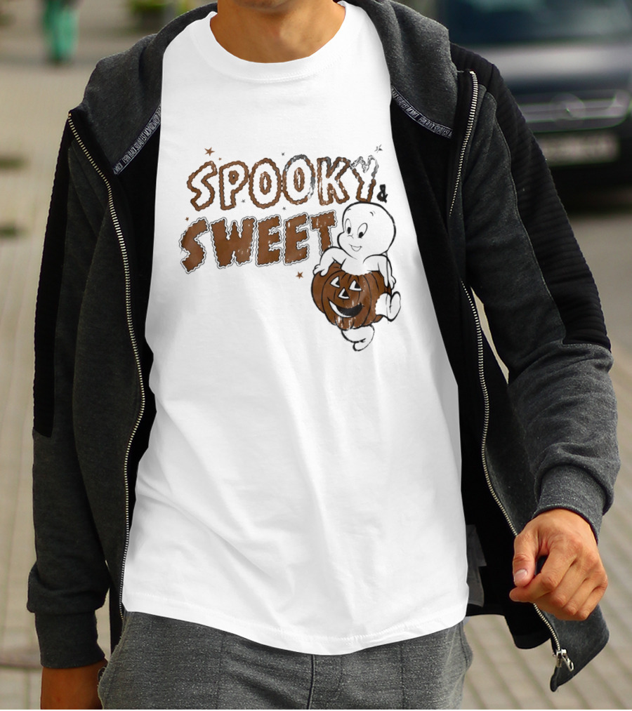Casper The Friendly Ghost Spooky & Sweet Halloween Pumpkin Fun T-Shirt