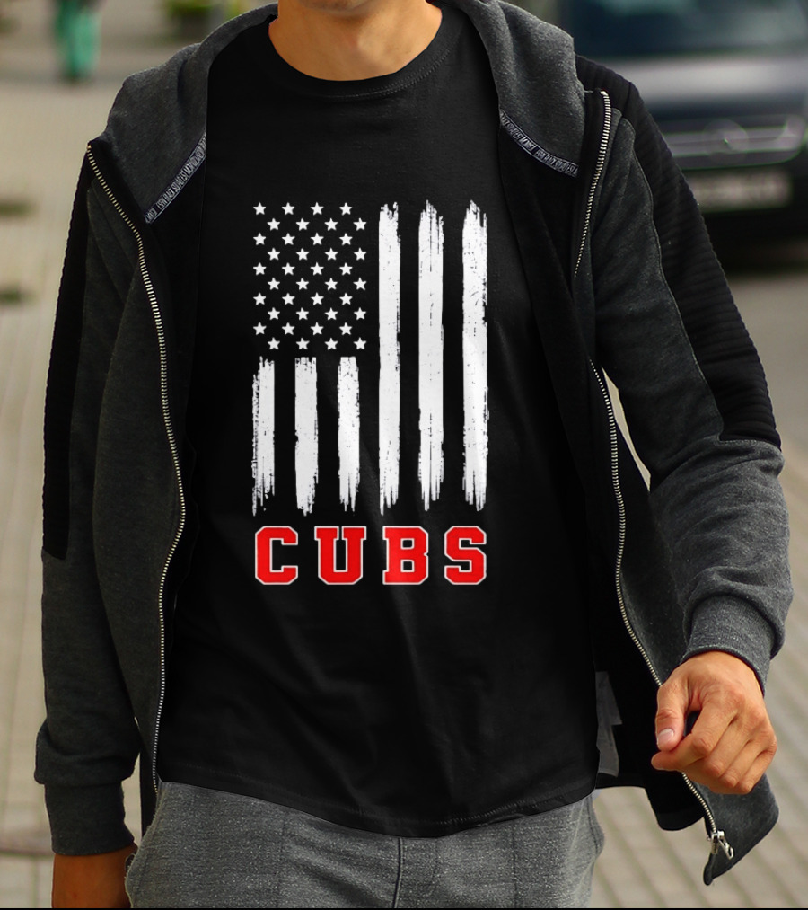 Cubs Distressed American Flag Stars And Stripes T-Shirt