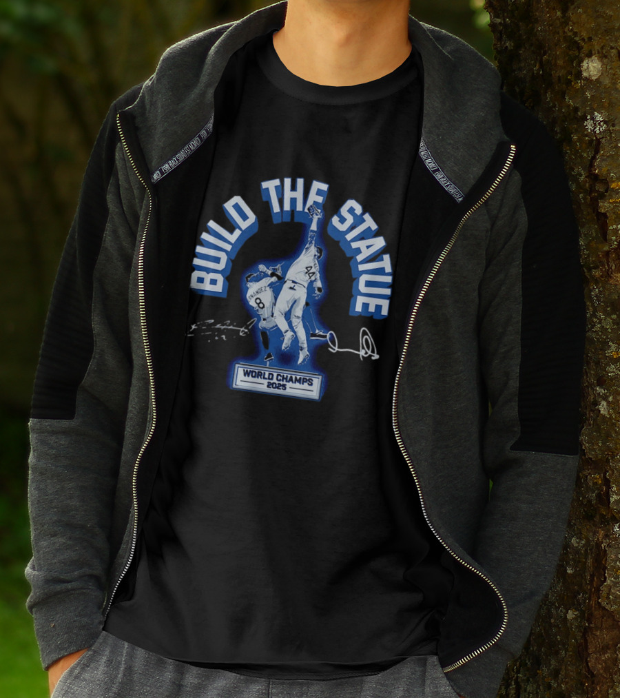 Build The Statue Hernández Pages World Champs 2025 T-Shirt