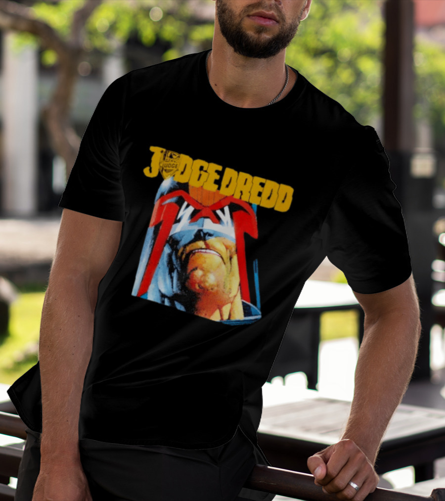 Judge Dredd Face Of Justice Iconic 2000 AD Comic Book Cover T-Shirt