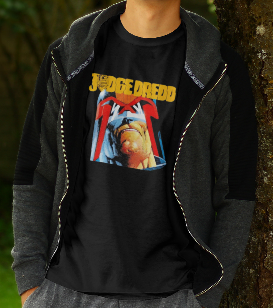 Judge Dredd Face Of Justice Iconic 2000 AD Comic Book Cover T-Shirt