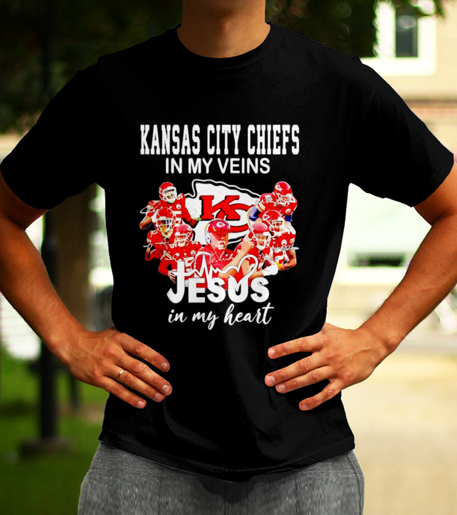 Kansas City Chiefs In My Veins Jesus In My Heart Football Fans T-Shirt