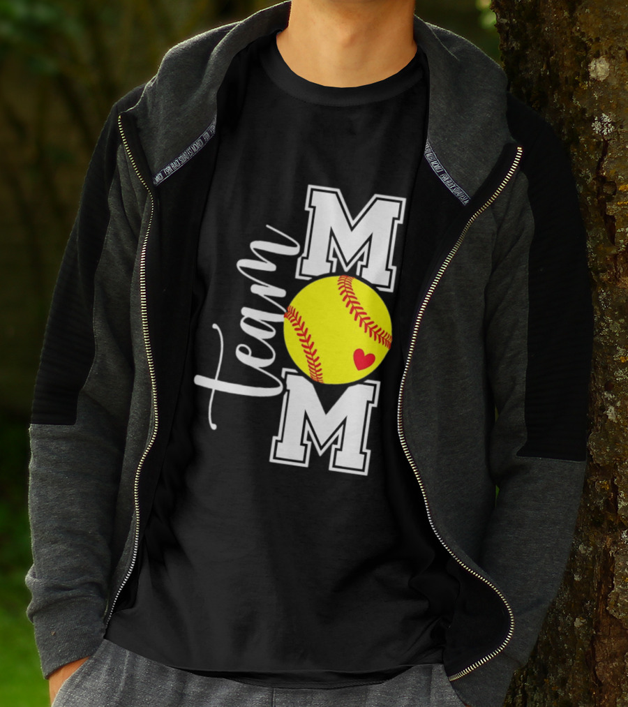 Team Mom Softball Yellow Heart Ball T-Shirt