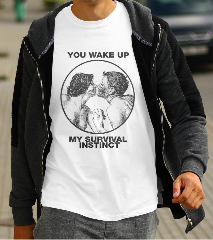 You Wake Up My Survival Instinct Couple Kissing Circle T-Shirt