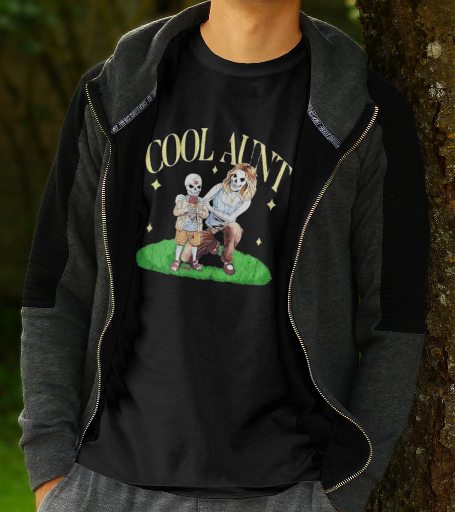 Cool Aunt Skeleton Family Halloween Fun T-Shirt