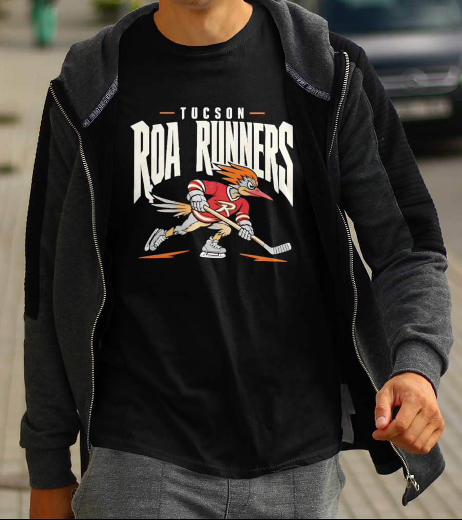 Tucson Roadrunners Hockey Player Roa Runners Skating Action T-Shirt