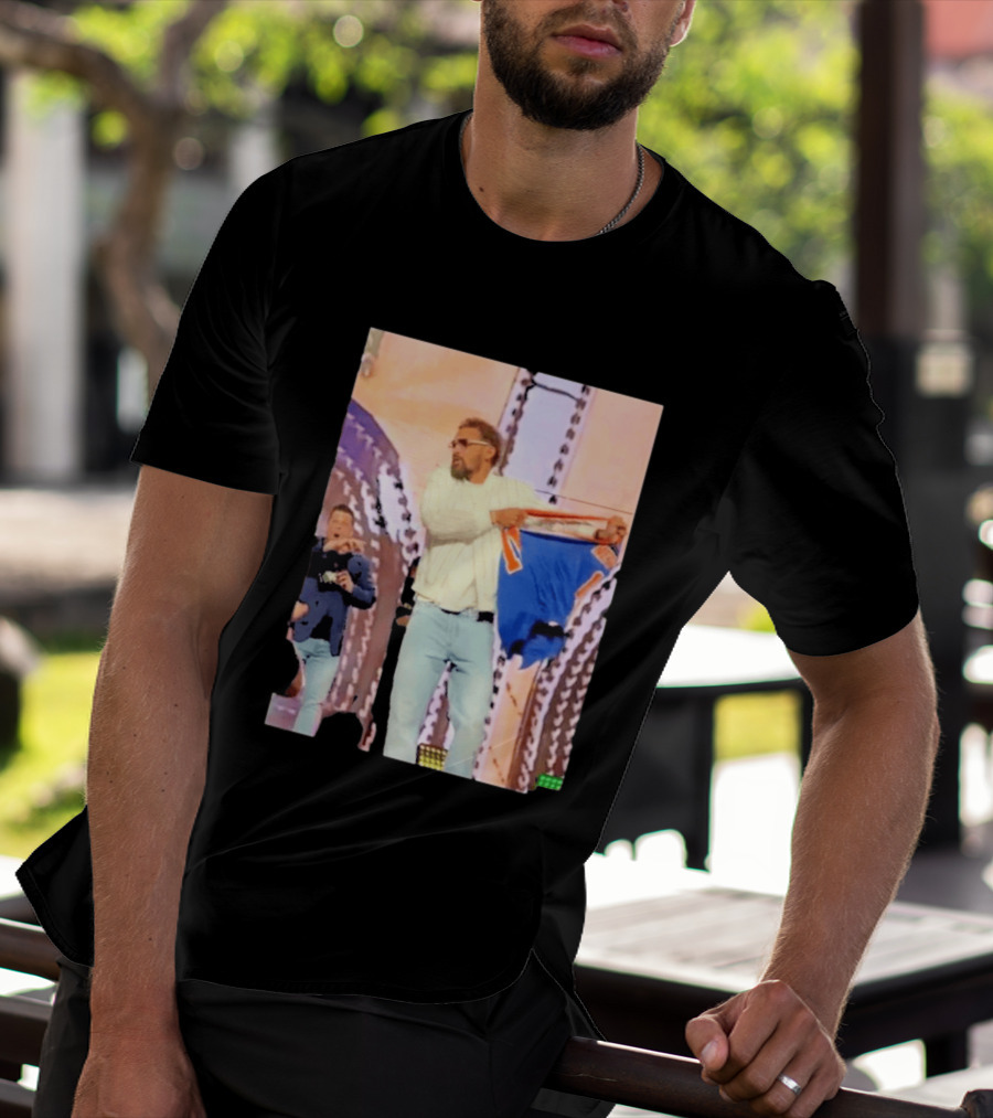 Trae Young Tears Jalen Brunson Jersey Knicks 2026 T-Shirt
