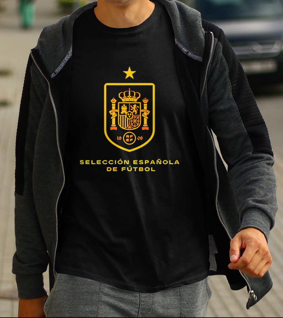 Selección Española De Fútbol Escudo Oficial Con Estrella De Campeones De Fútbol T-Shirt