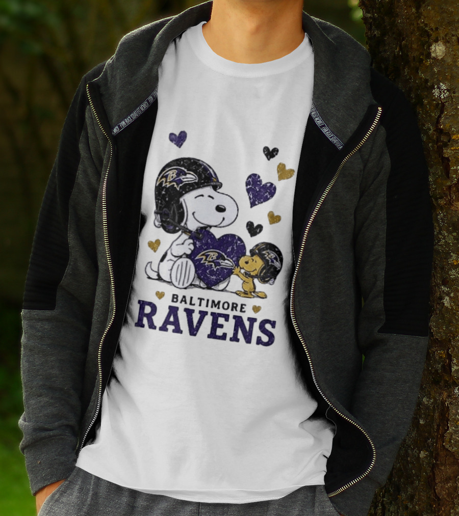 Baltimore Ravens Peanuts Snoopy Woodstock Love Laughter Hearts T-Shirt