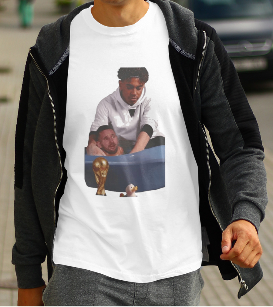 Messi Crying Bath Tub Trophy Football T-Shirt