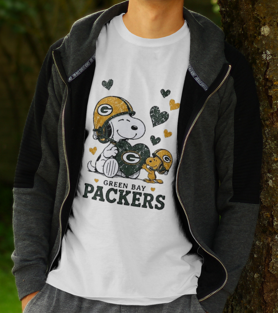 Green Bay Packers Snoopy Love Laughter Peanuts Hearts T-Shirt