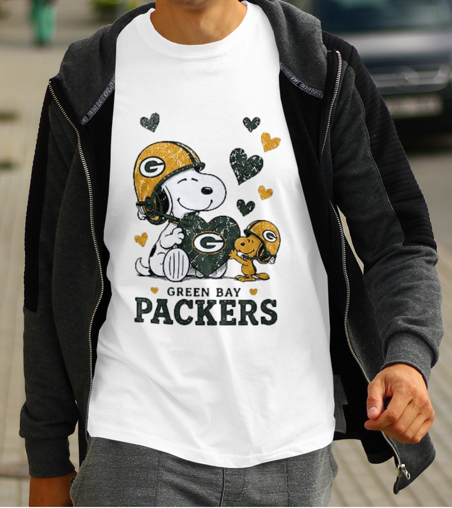 Green Bay Packers Snoopy Love Laughter Peanuts Hearts T-Shirt