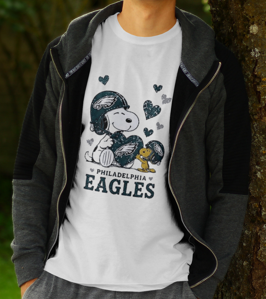 Philadelphia Eagles Snoopy Woodstock Love Hearts Collaboration T-Shirt