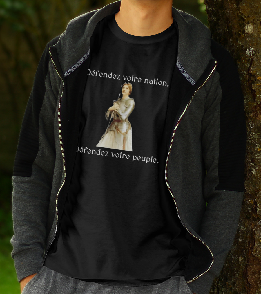 Défendez Votre Nation Défendez Votre Peuple Iconic Armor Figure T-Shirt