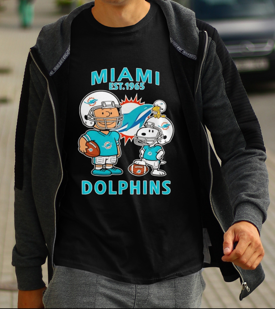 Miami Dolphins Est 1965 Charlie Brown Snoopy Football T-Shirt