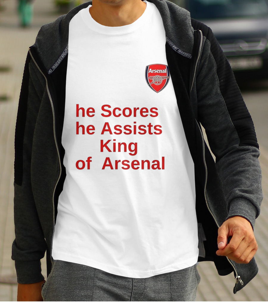 B﻿ukayo Saka He Scores He Assists King Of Arsenal T-Shirt