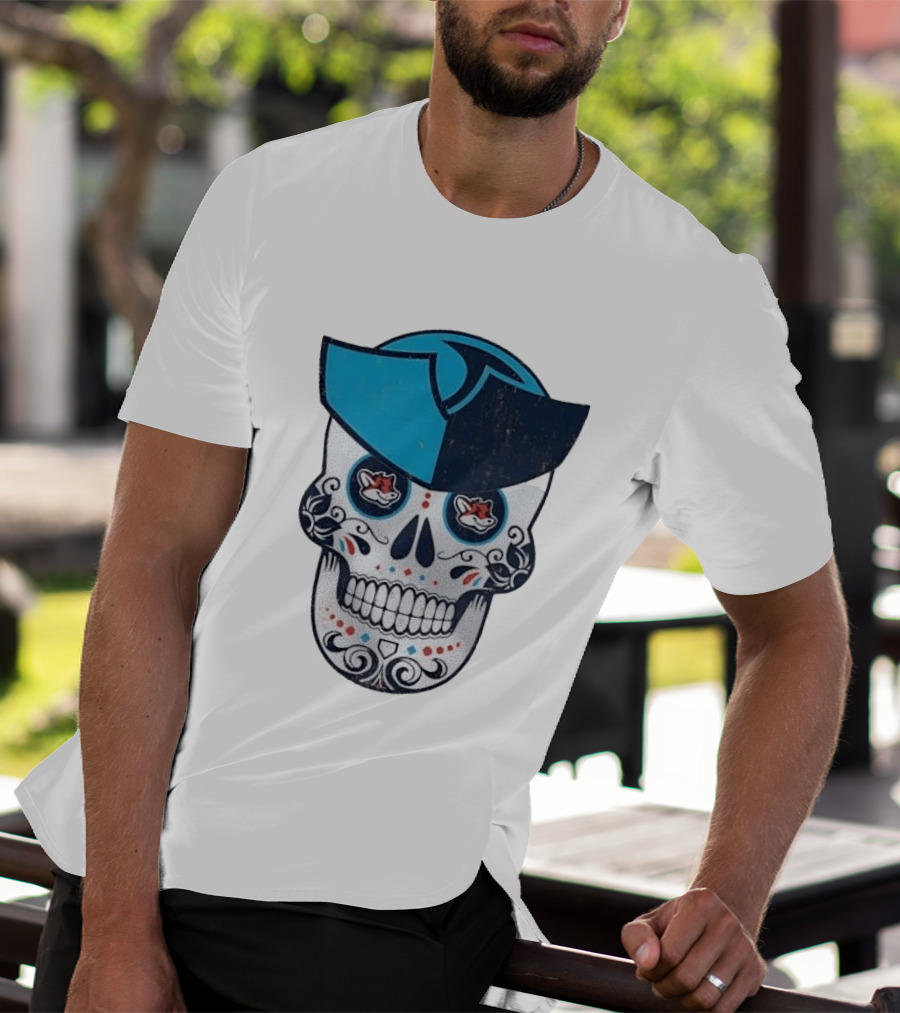 Day Of The Dead Skull Patriot Fox Sports Foxes Football T-Shirt