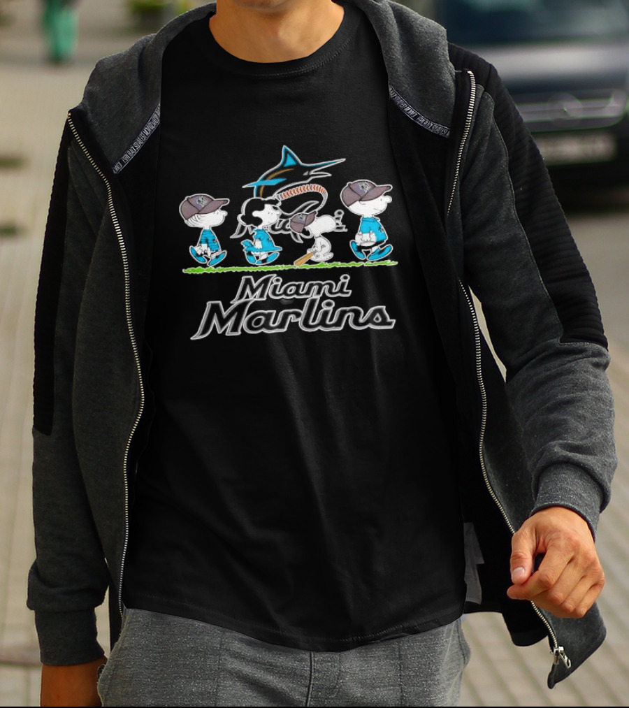 Peanuts Gang With Baseball Bats Miami Marlins Team T-Shirt